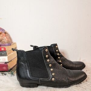 Renvy Studded Black Leather Ankle Boot Flat Bootie 37 6.5/7